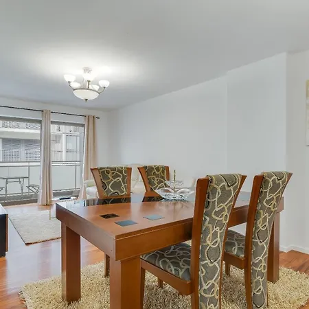 Ramos By Madeira * فونشال